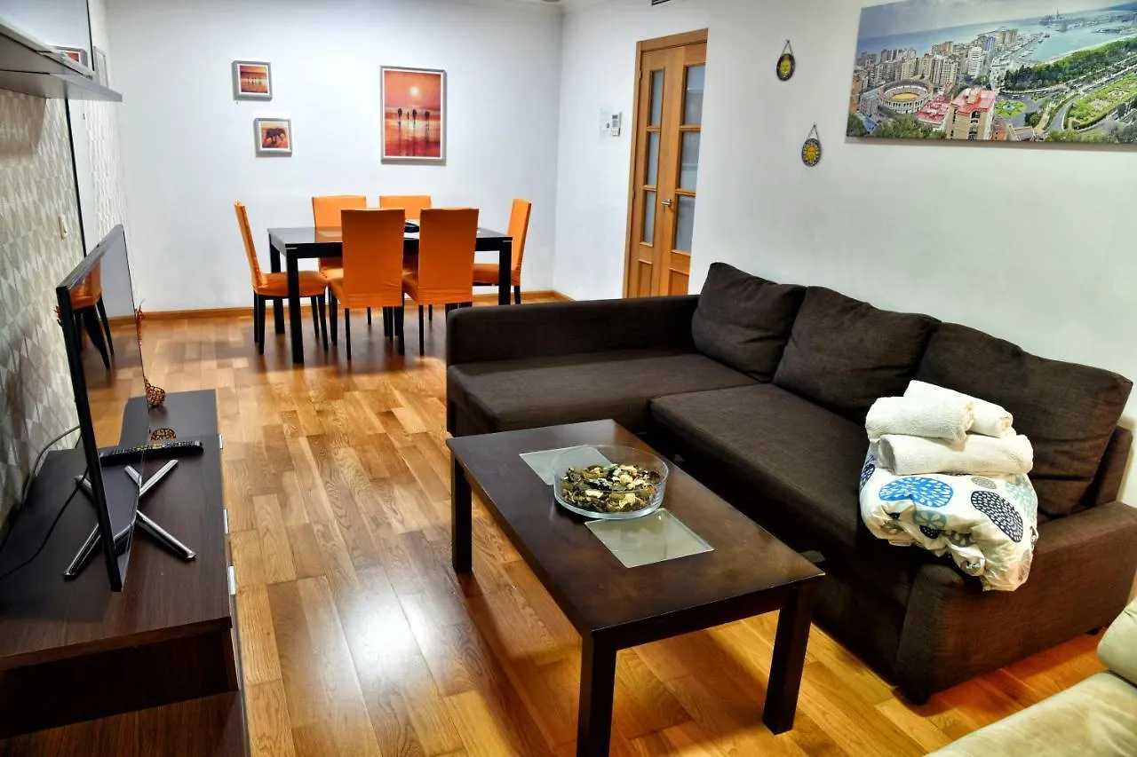 Wonderstays Apartamentos La Estacion マラガ